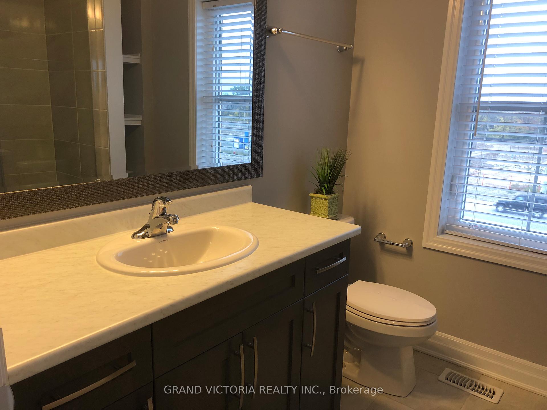 Photo 8 of Unit 10, 22 Spring Creek Drive, Hamilton, Waterdown — HOMEH