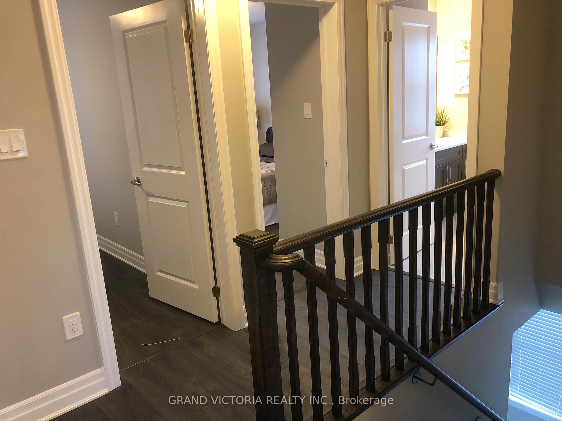 Photo 12 of Unit 10, 22 Spring Creek Drive, Hamilton, Waterdown — HOMEH