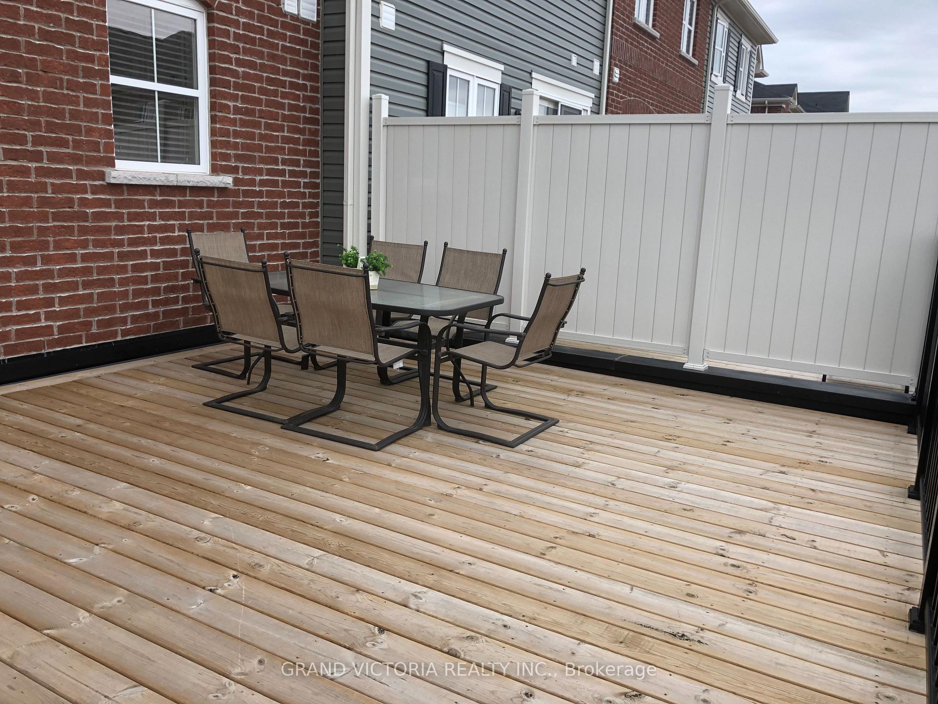 Photo 14 of Unit 10, 22 Spring Creek Drive, Hamilton, Waterdown — HOMEH