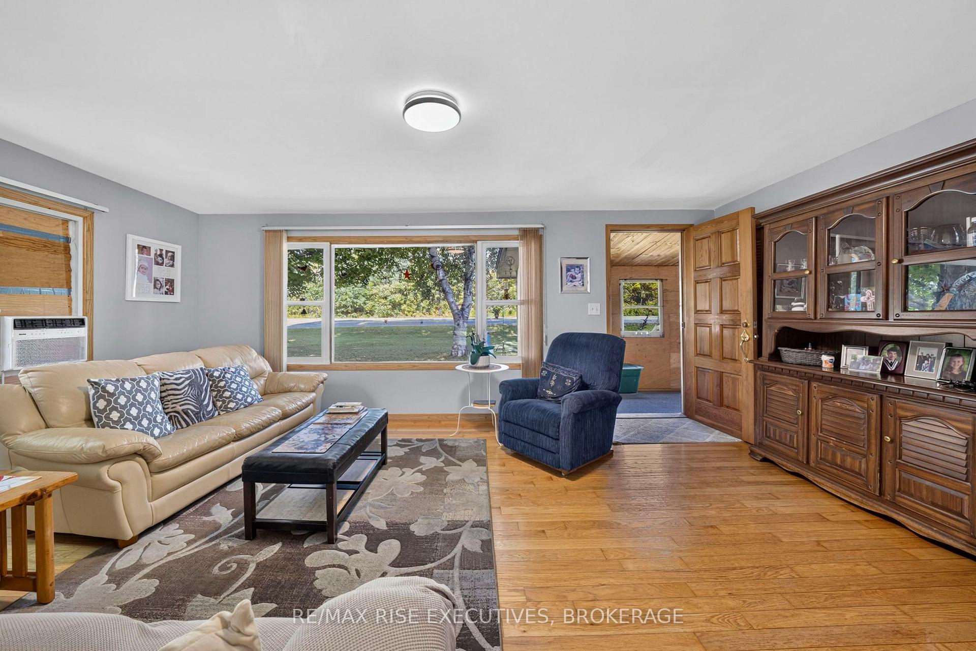 Photo 10 of 6900 Perth Road, South Frontenac, Frontenac South — HOMEH