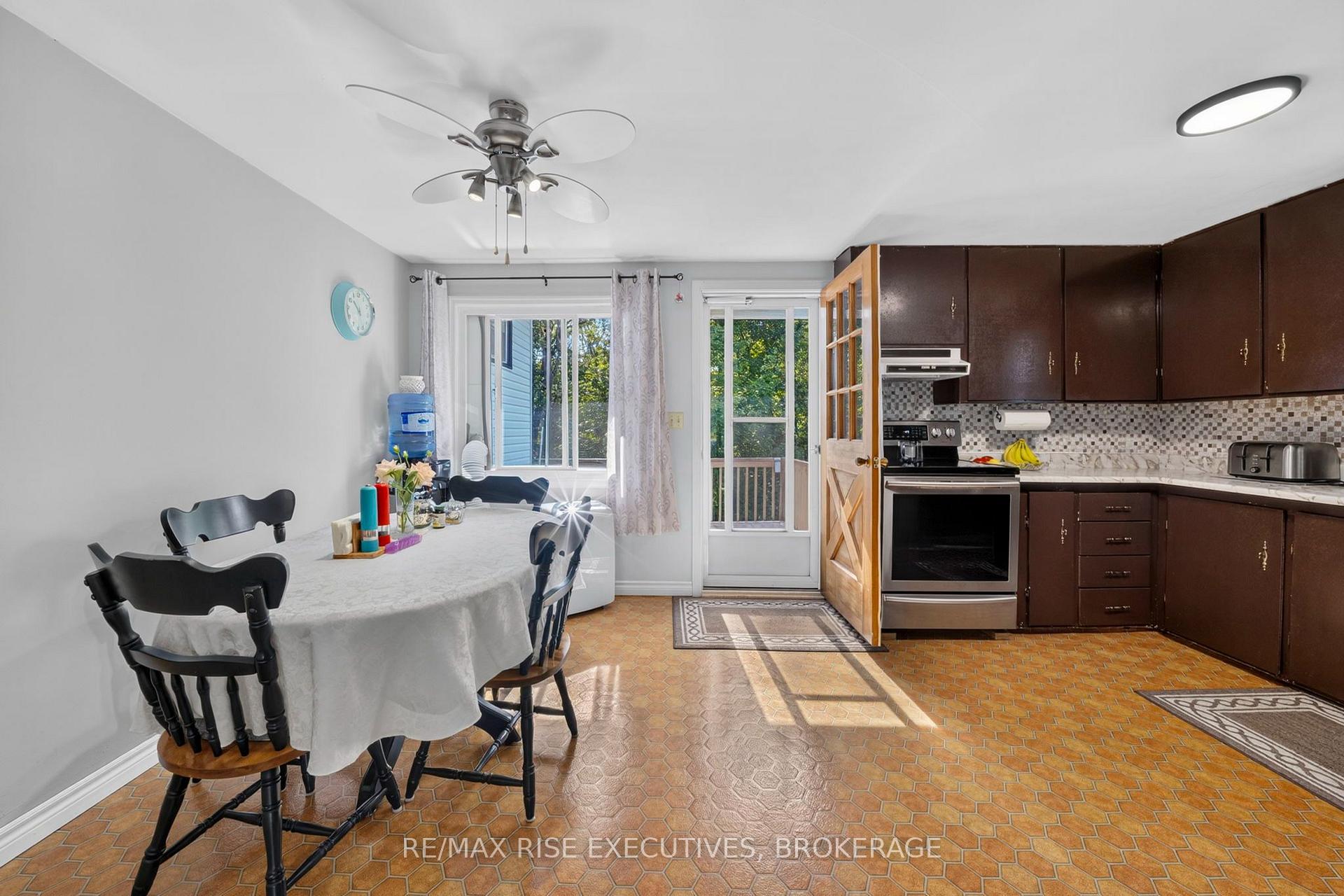 Photo 11 of 6900 Perth Road, South Frontenac, Frontenac South — HOMEH