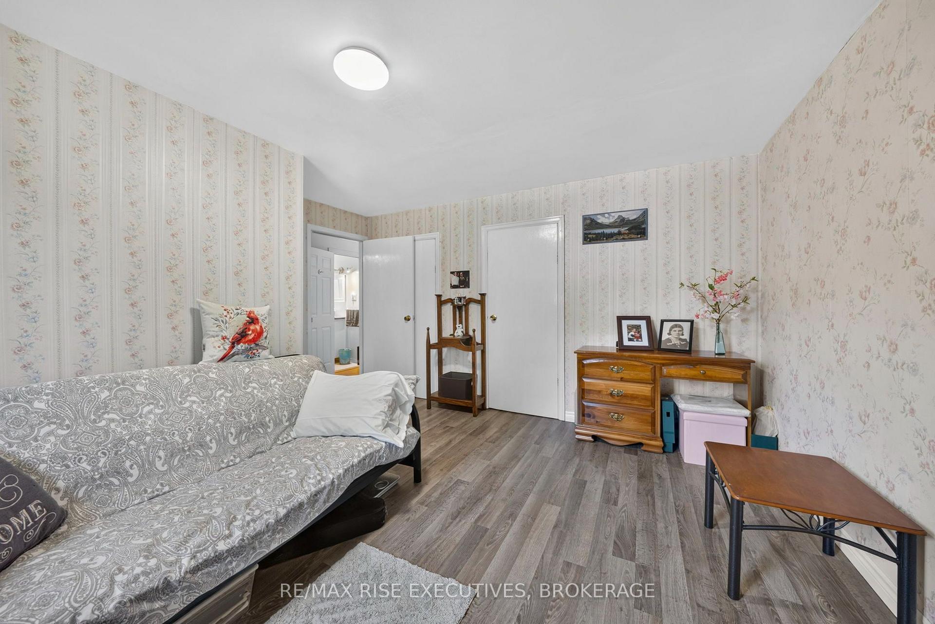 Photo 18 of 6900 Perth Road, South Frontenac, Frontenac South — HOMEH