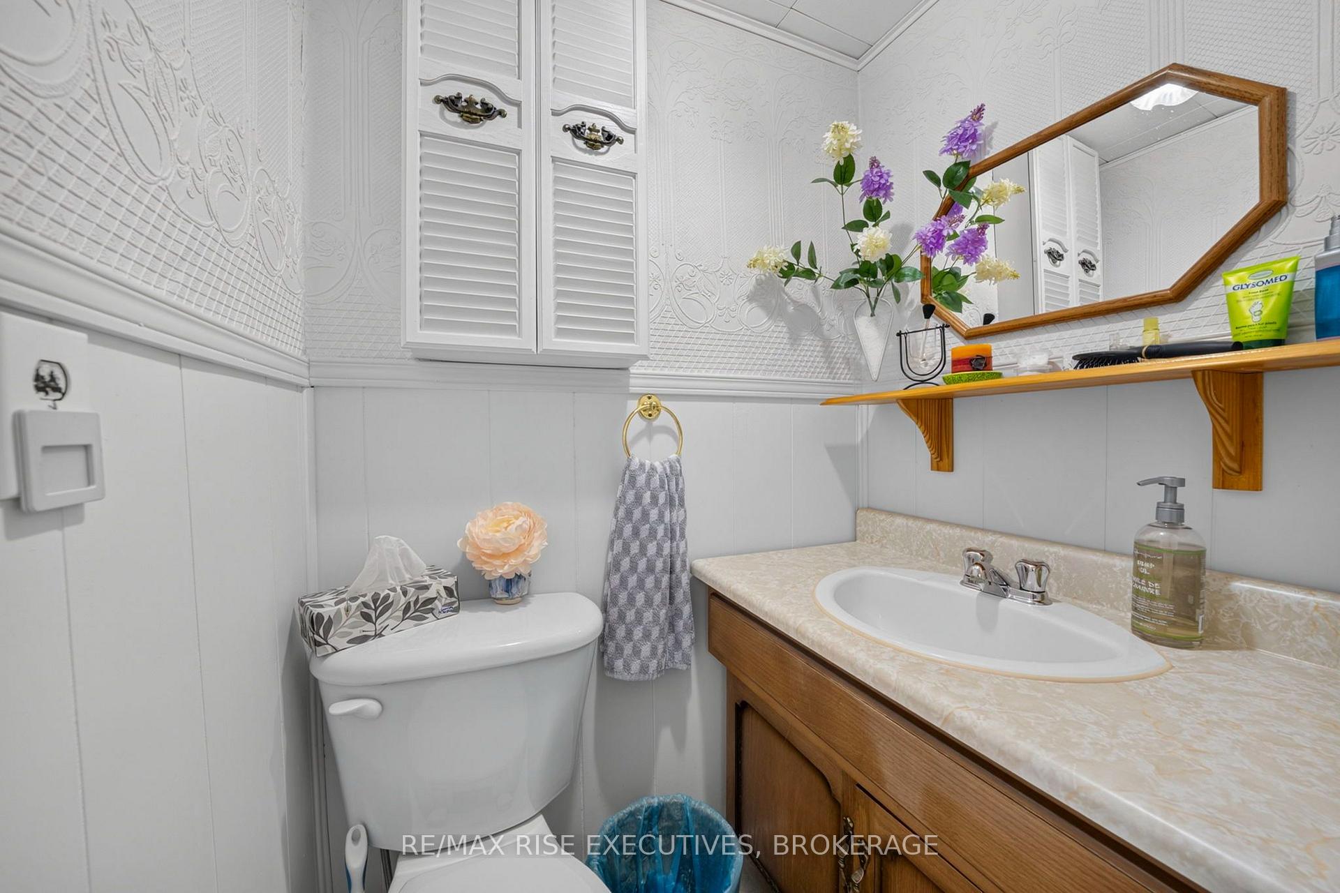 Photo 23 of 6900 Perth Road, South Frontenac, Frontenac South — HOMEH
