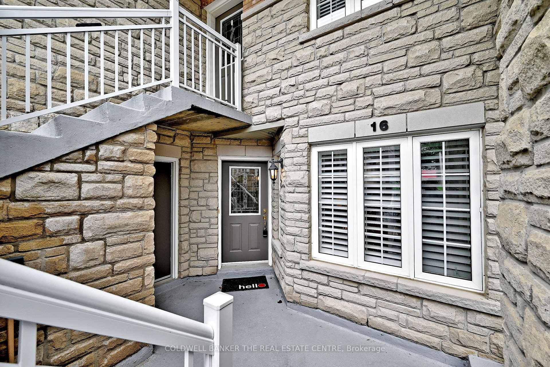 Photo 4 of Unit 16, 520 Silken Laumann Drive, Newmarket, Stonehaven-Wyndham — HOMEH