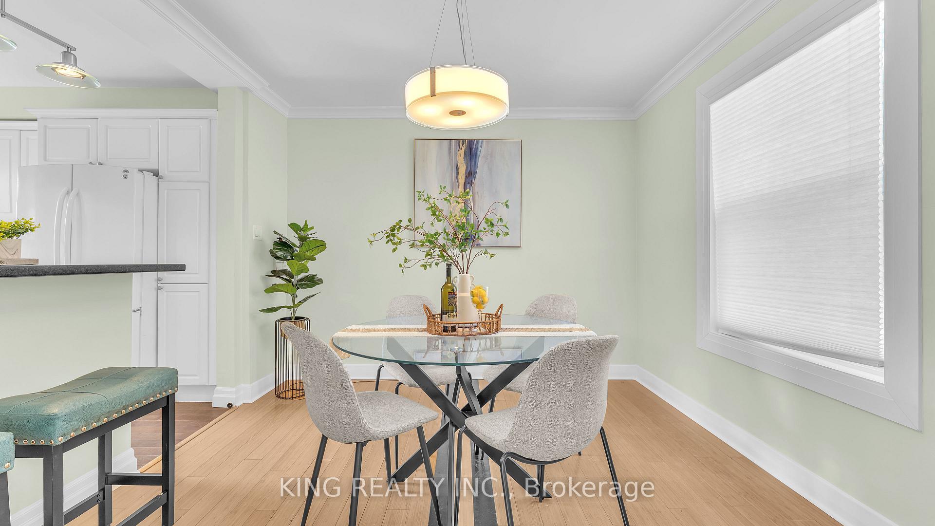 Photo 8 of 727 Whetter Avenue, London, South H — HOMEH