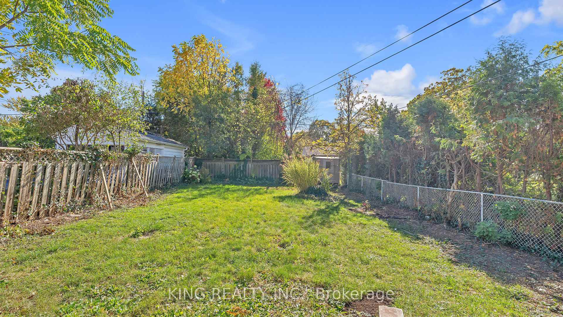 Photo 28 of 727 Whetter Avenue, London, South H — HOMEH