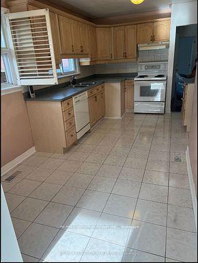 Photo 2 of 49 Janray Drive, Scarborough, Woburn — HOMEH