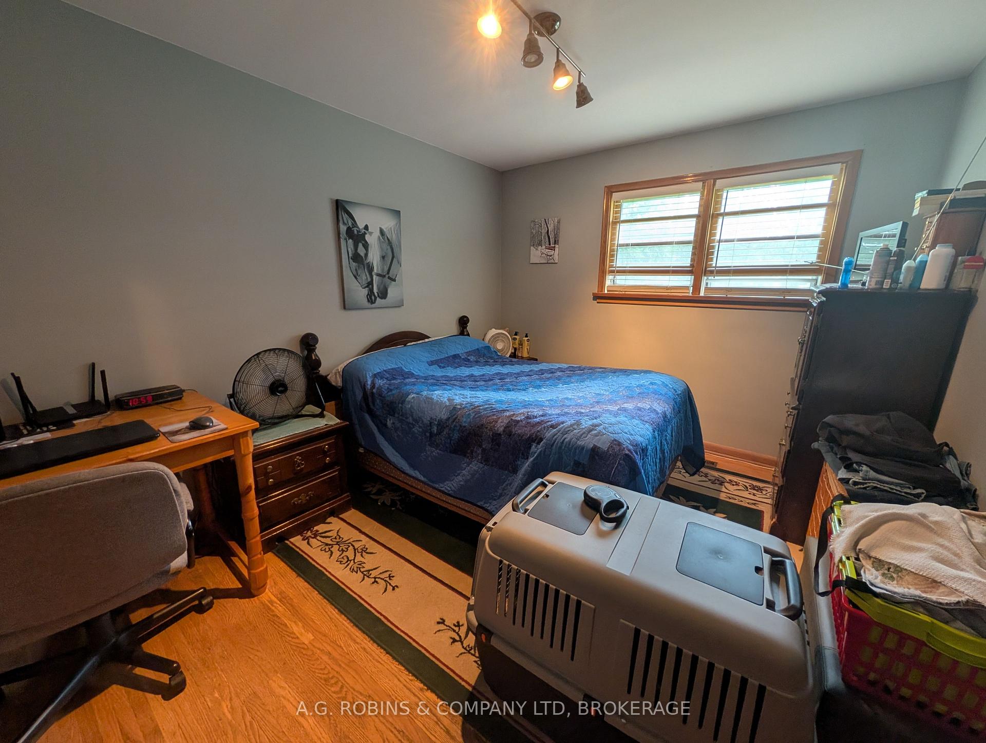 Photo 16 of 957 Ridge Road, Welland, Cooks Mills — HOMEH