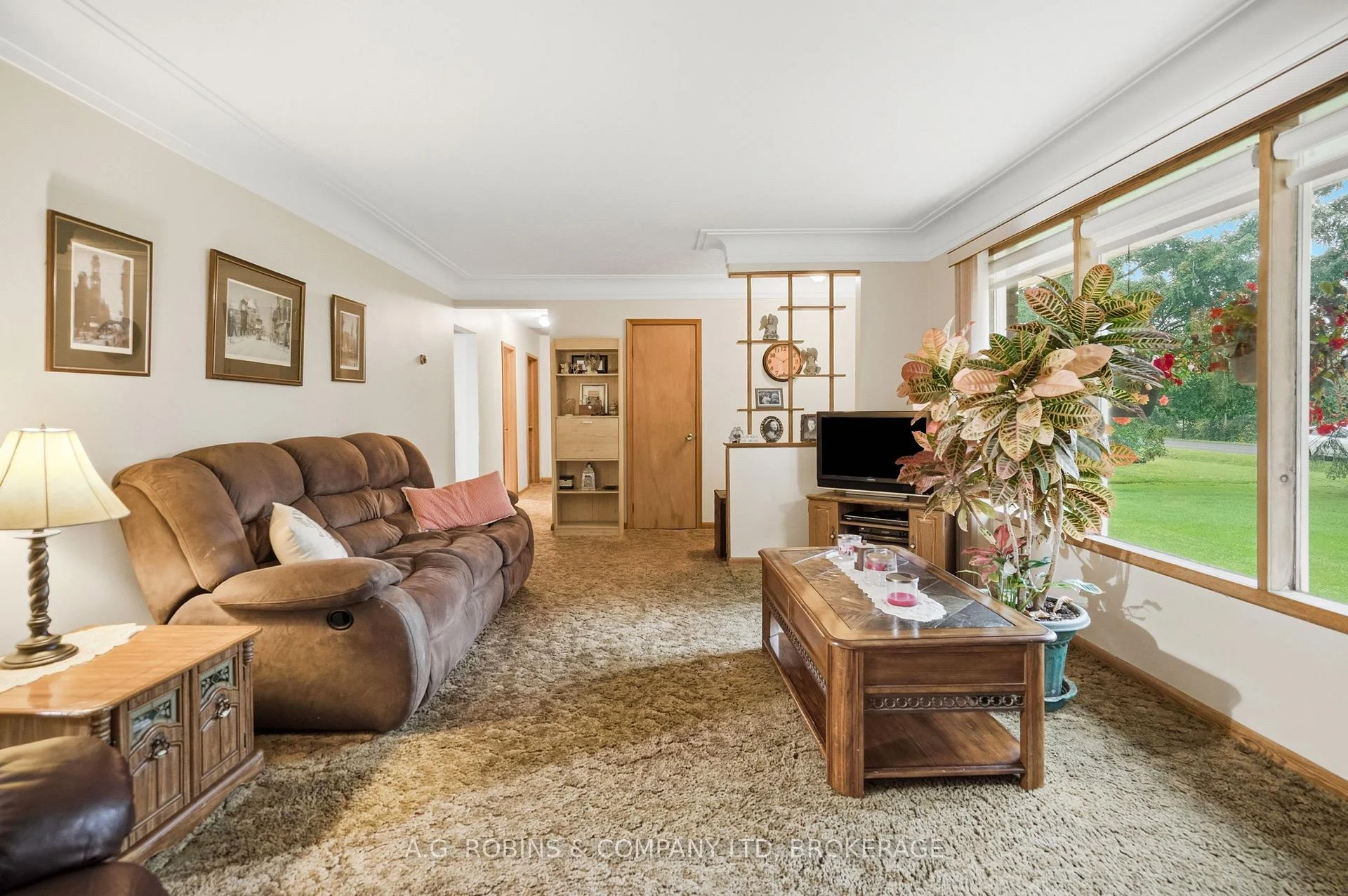 Photo 28 of 957 Ridge Road, Welland, Cooks Mills — HOMEH