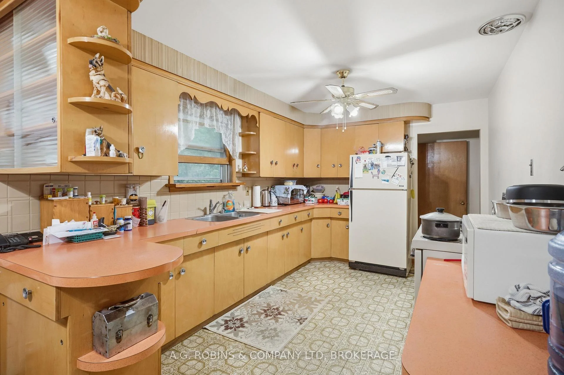 Photo 32 of 957 Ridge Road, Welland, Cooks Mills — HOMEH