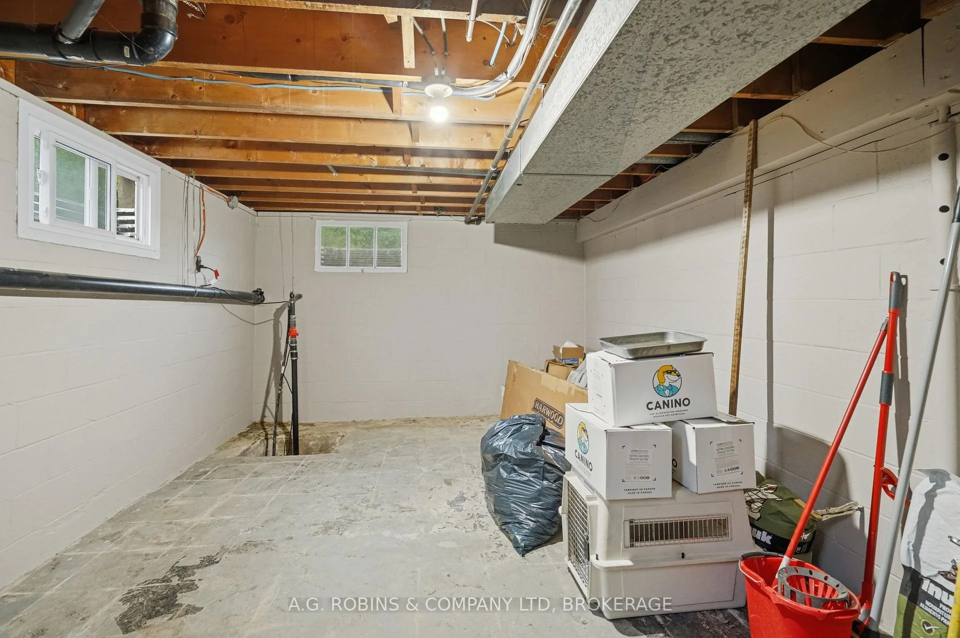 Photo 40 of 957 Ridge Road, Welland, Cooks Mills — HOMEH