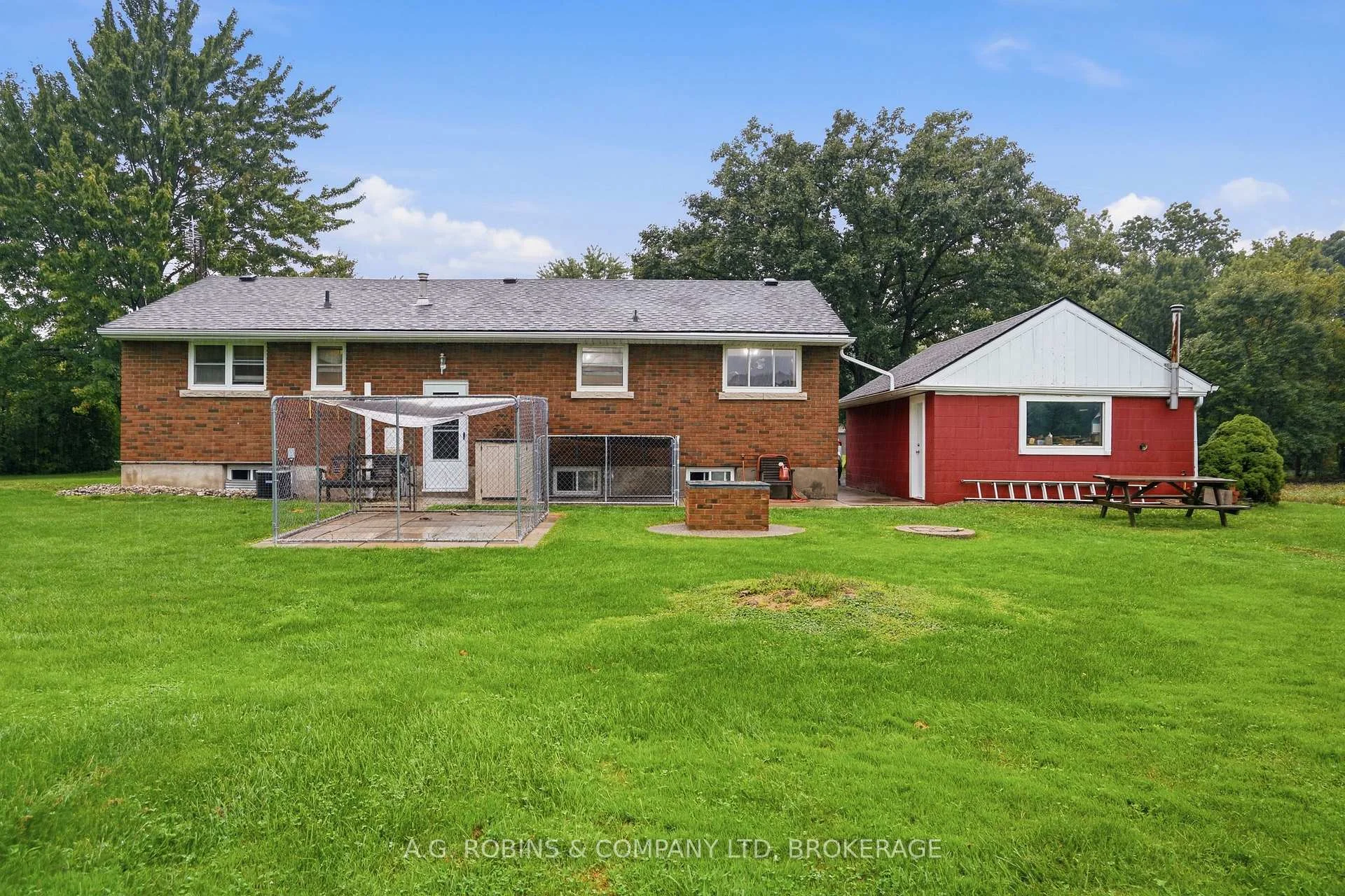 Photo 43 of 957 Ridge Road, Welland, Cooks Mills — HOMEH