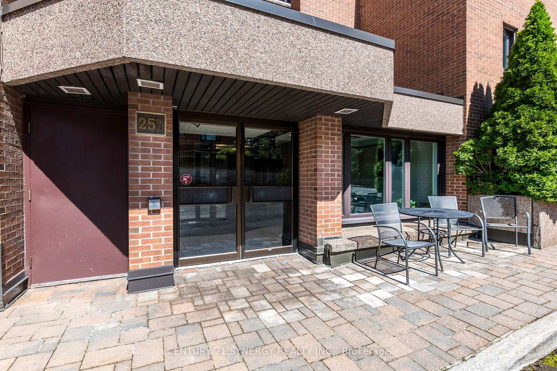 Photo 2 of Unit 38, 257 Botanica Private, Ottawa, Civic Hospital — HOMEH
