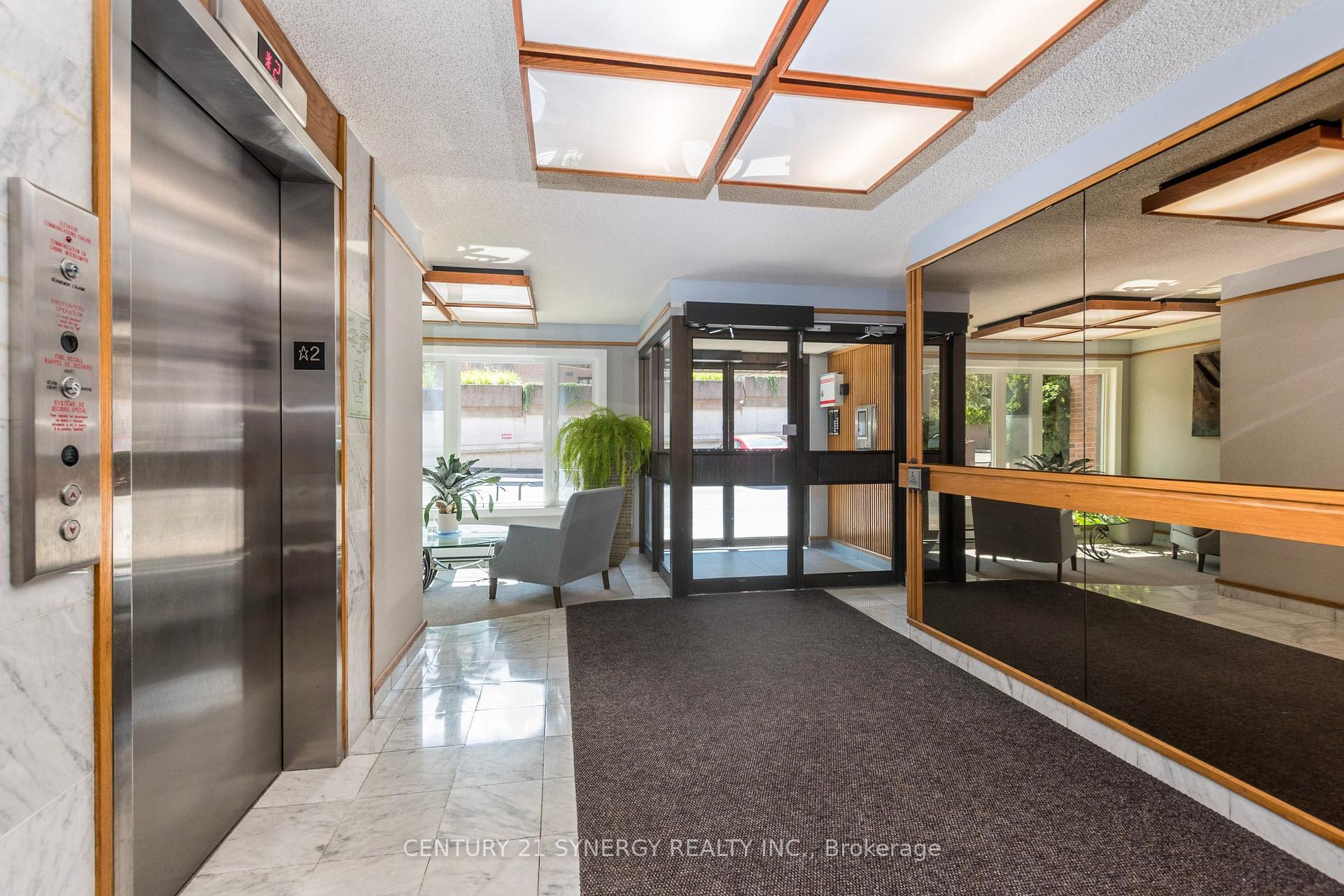 Photo 3 of Unit 38, 257 Botanica Private, Ottawa, Civic Hospital — HOMEH