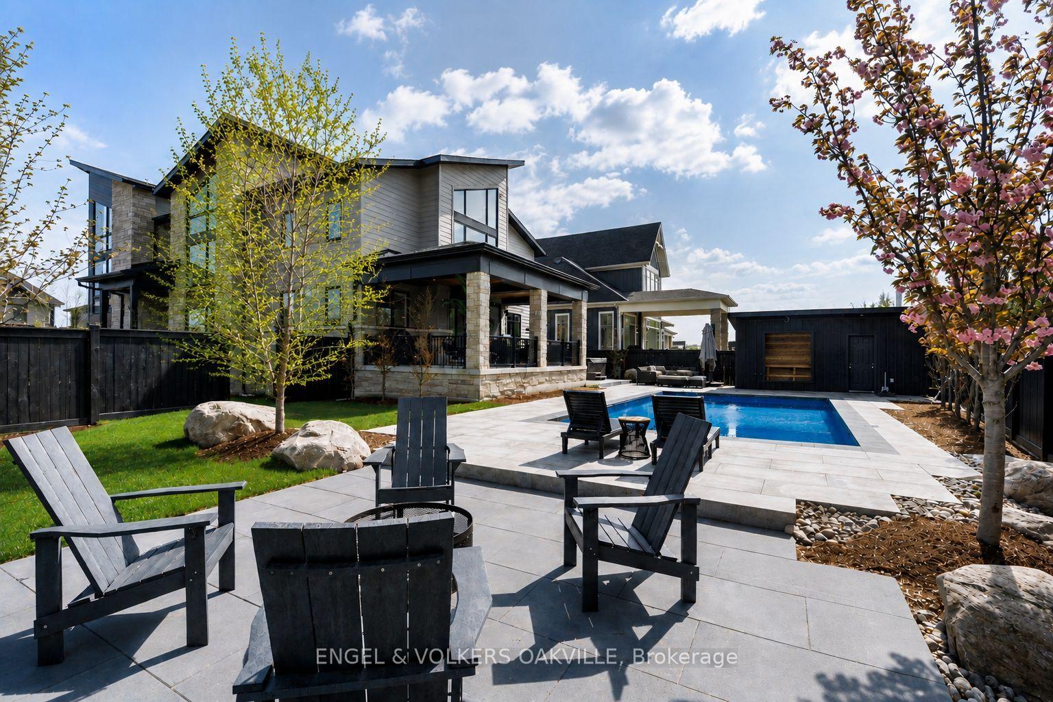 Photo 3 of 117 Stoneleigh Drive, Blue Mountains — HOMEH