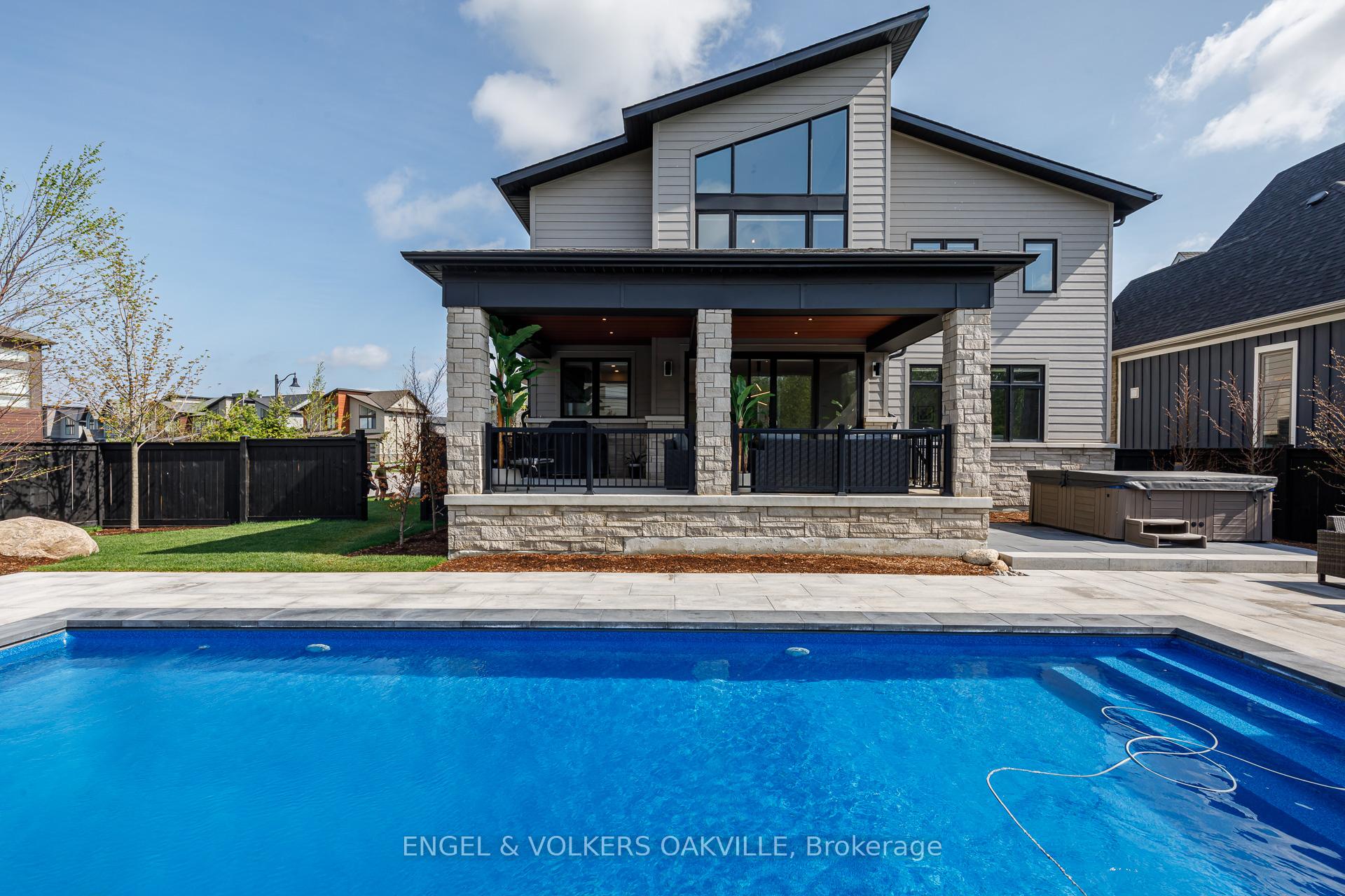 Photo 17 of 117 Stoneleigh Drive, Blue Mountains — HOMEH