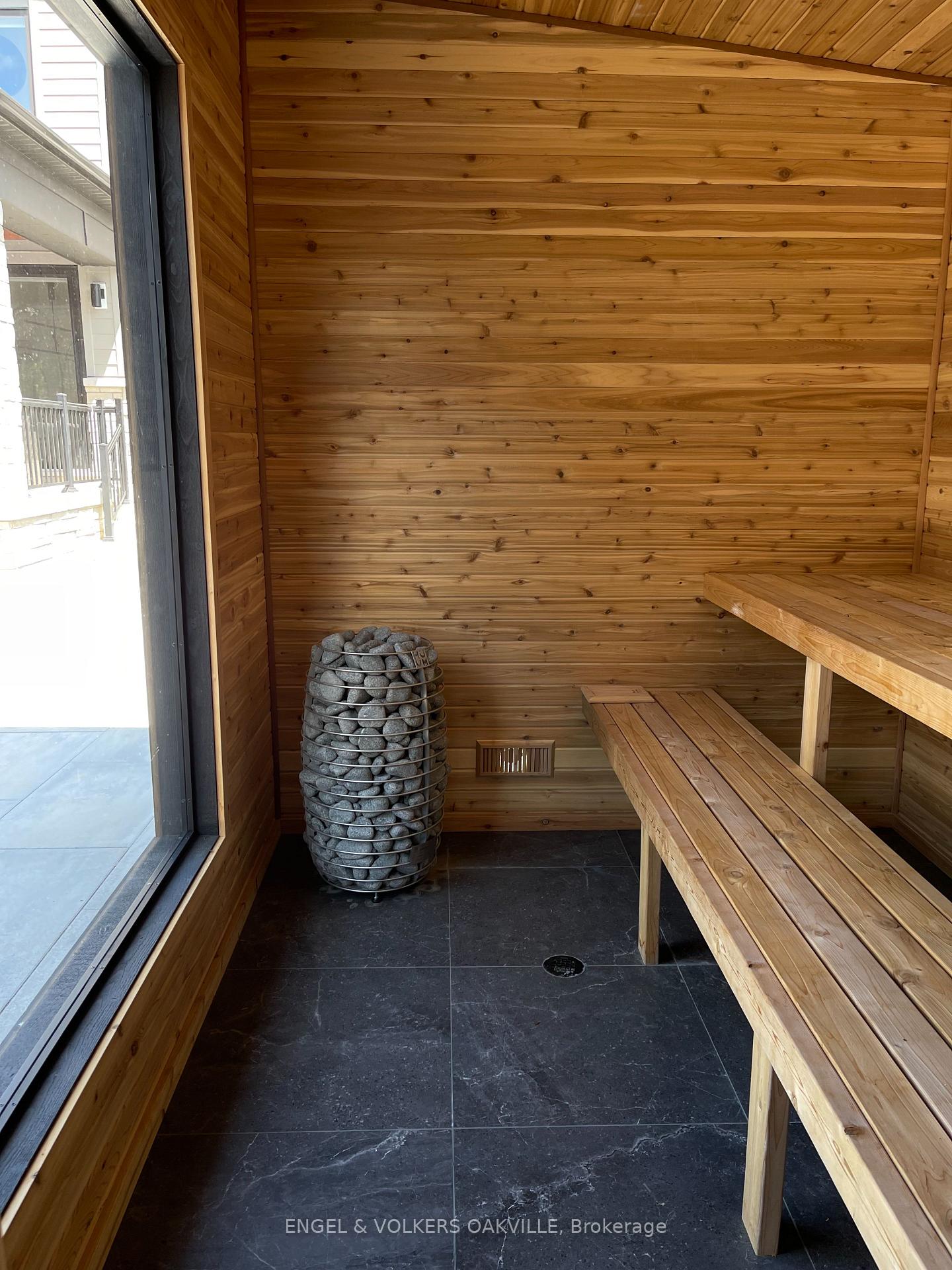 Photo 20 of 117 Stoneleigh Drive, Blue Mountains — HOMEH