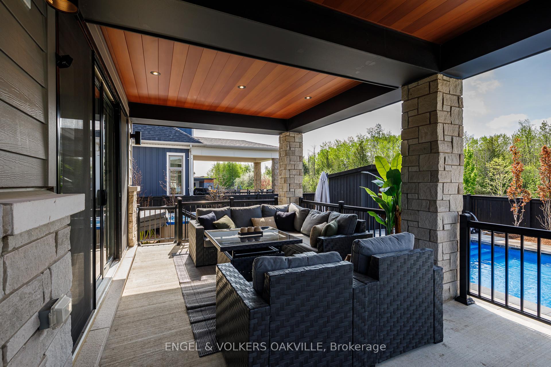 Photo 24 of 117 Stoneleigh Drive, Blue Mountains — HOMEH
