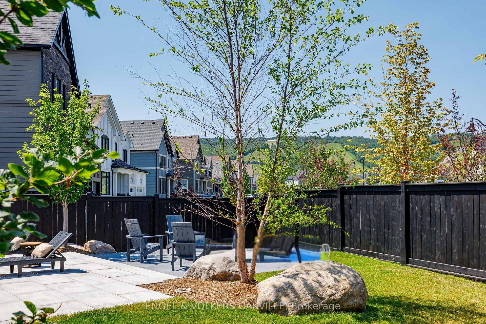Photo 26 of 117 Stoneleigh Drive, Blue Mountains — HOMEH