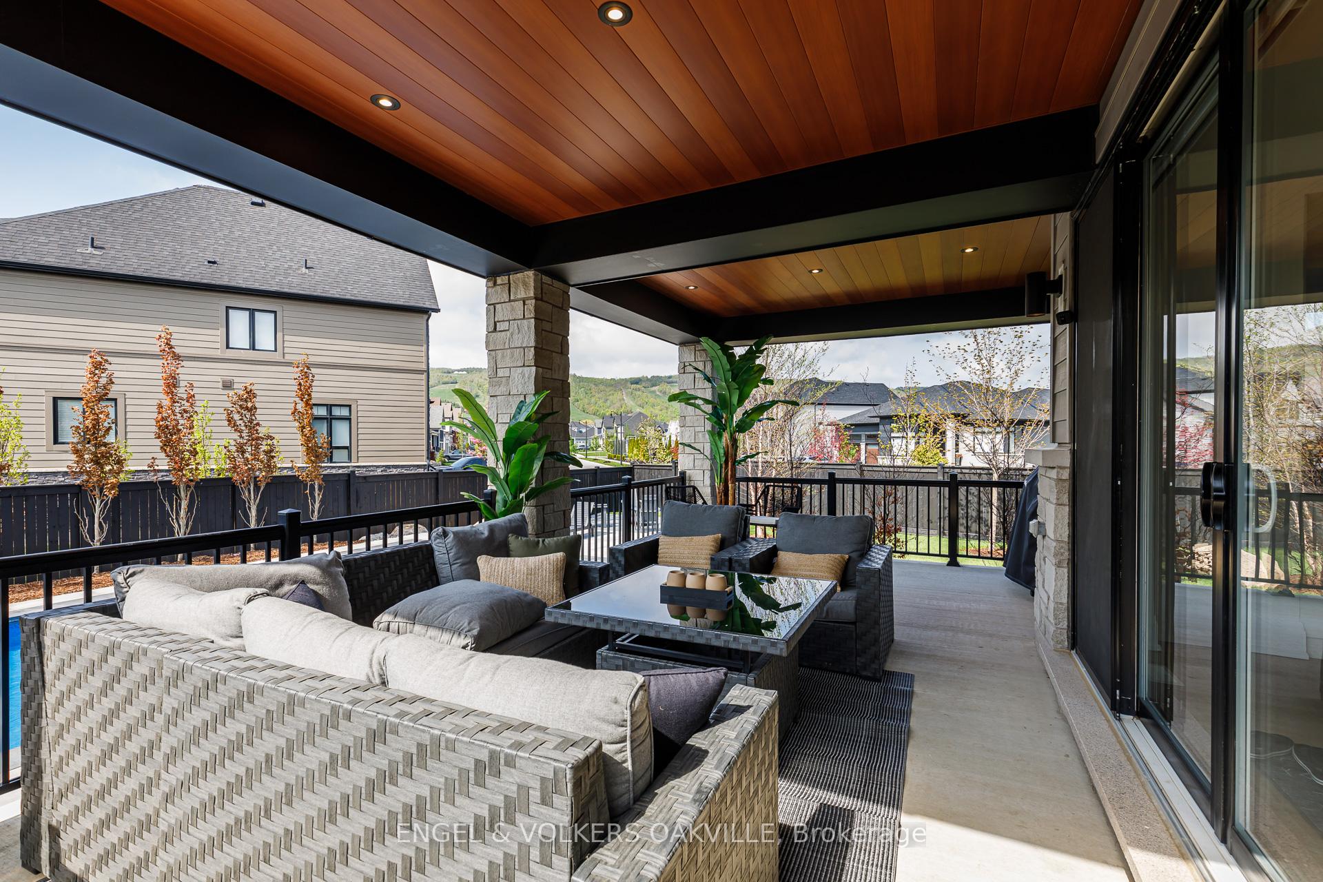 Photo 28 of 117 Stoneleigh Drive, Blue Mountains — HOMEH