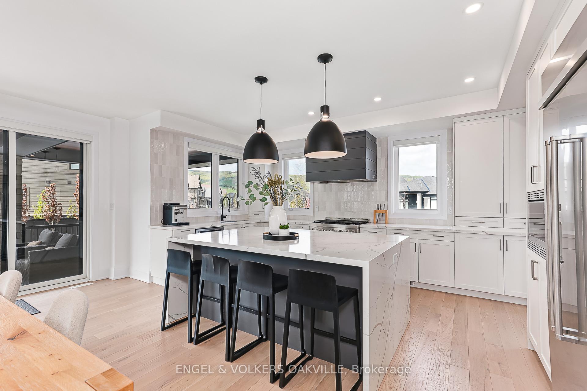 Photo 33 of 117 Stoneleigh Drive, Blue Mountains — HOMEH