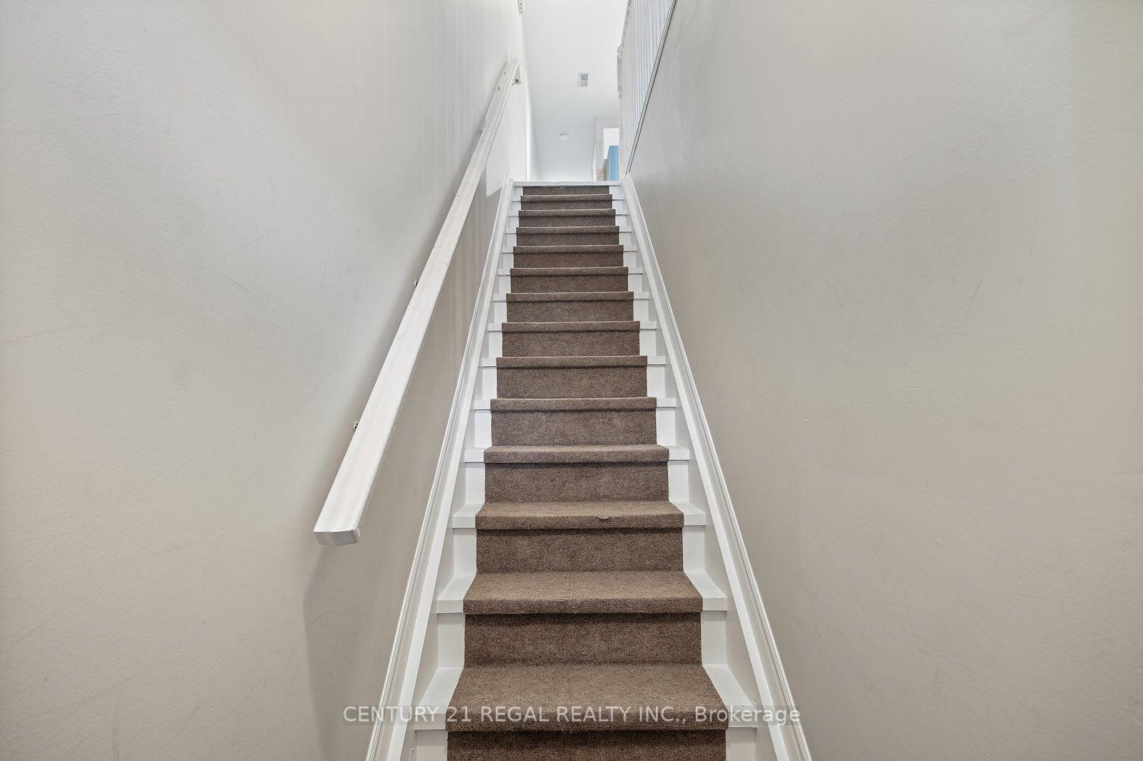 Photo 8 of Unit 2nd Floor, 1117 Queen Street E, Toronto, South Riverdale — HOMEH