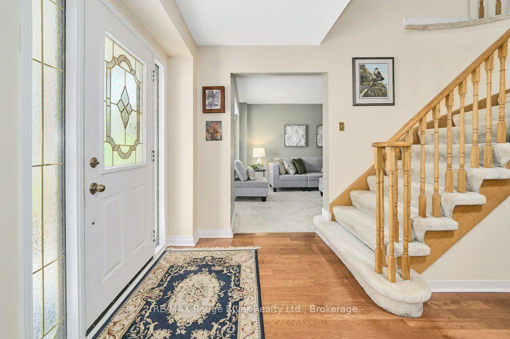 Photo 9 of 939 Catskill Drive, Oshawa, Northglen — HOMEH