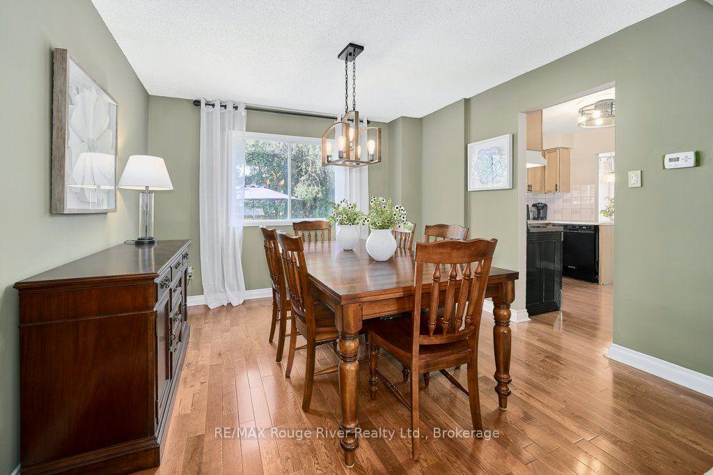 Photo 13 of 939 Catskill Drive, Oshawa, Northglen — HOMEH
