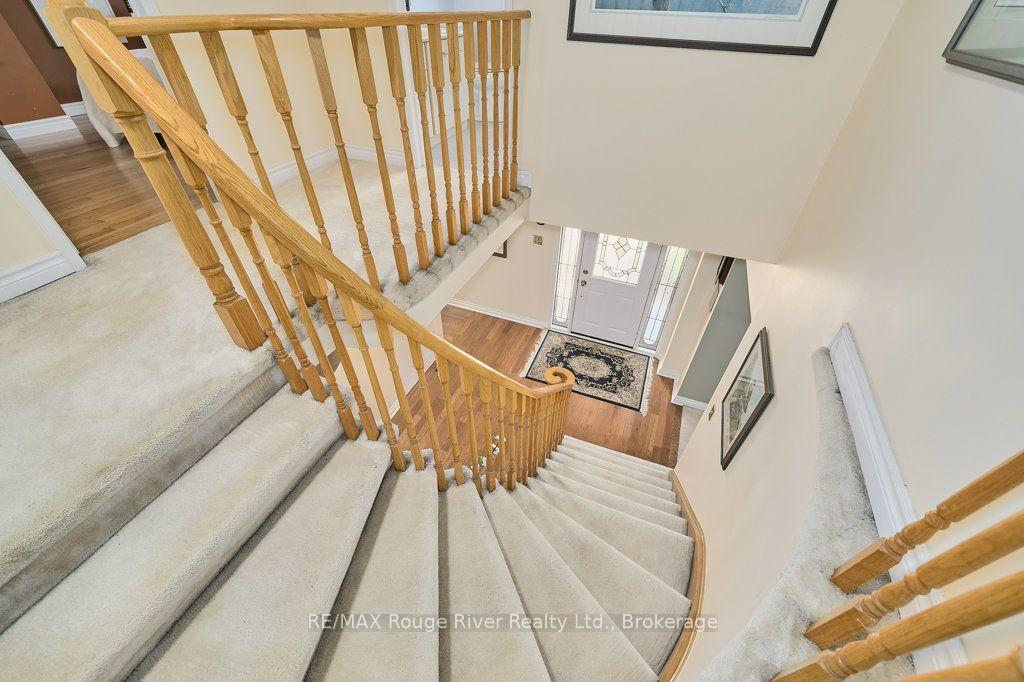 Photo 23 of 939 Catskill Drive, Oshawa, Northglen — HOMEH