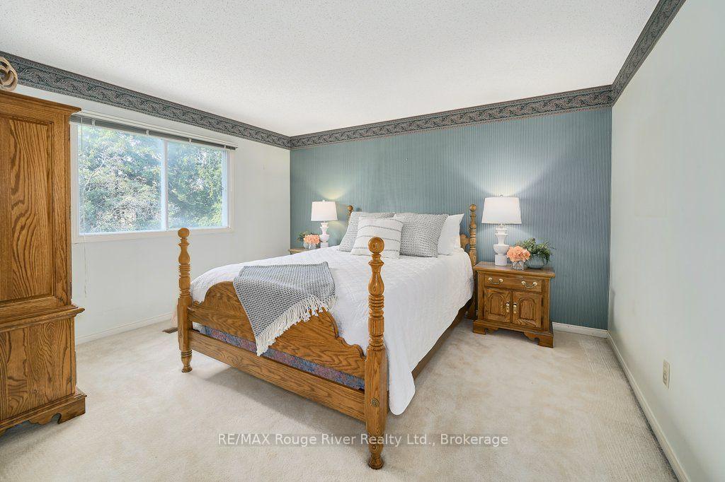 Photo 25 of 939 Catskill Drive, Oshawa, Northglen — HOMEH