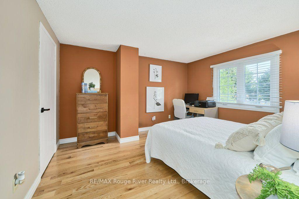 Photo 26 of 939 Catskill Drive, Oshawa, Northglen — HOMEH
