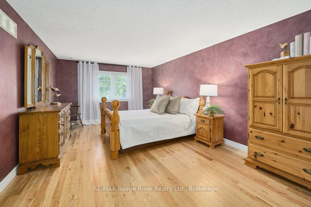 Photo 30 of 939 Catskill Drive, Oshawa, Northglen — HOMEH