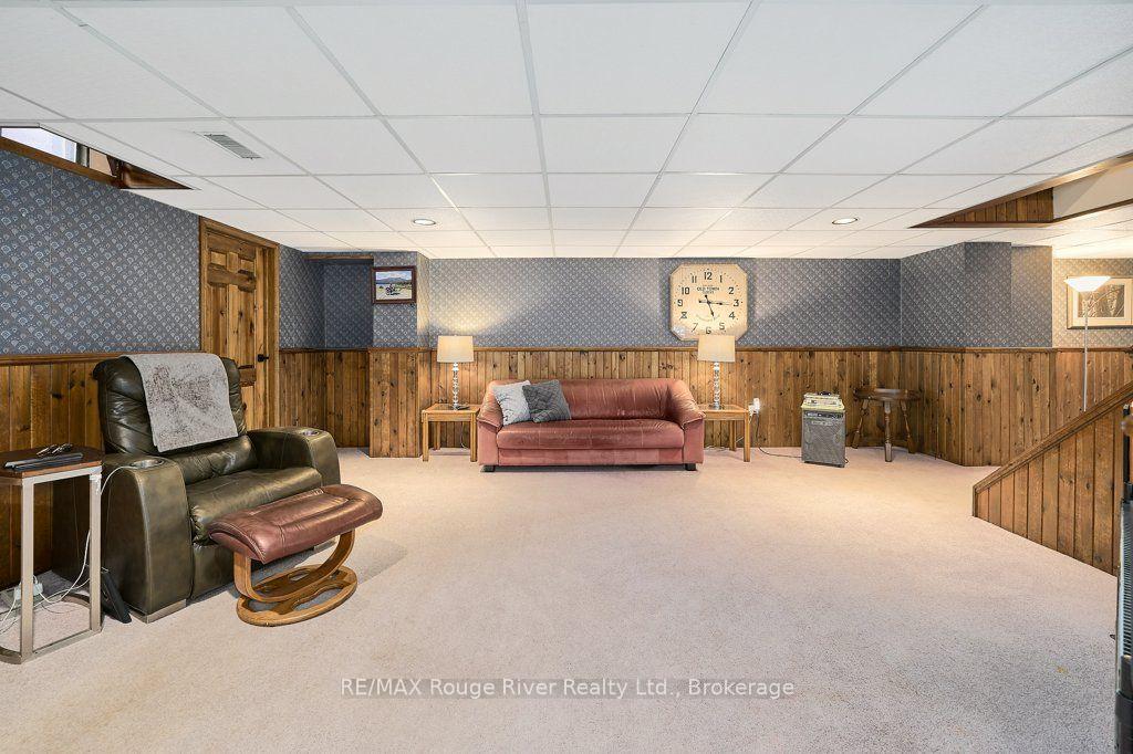 Photo 36 of 939 Catskill Drive, Oshawa, Northglen — HOMEH