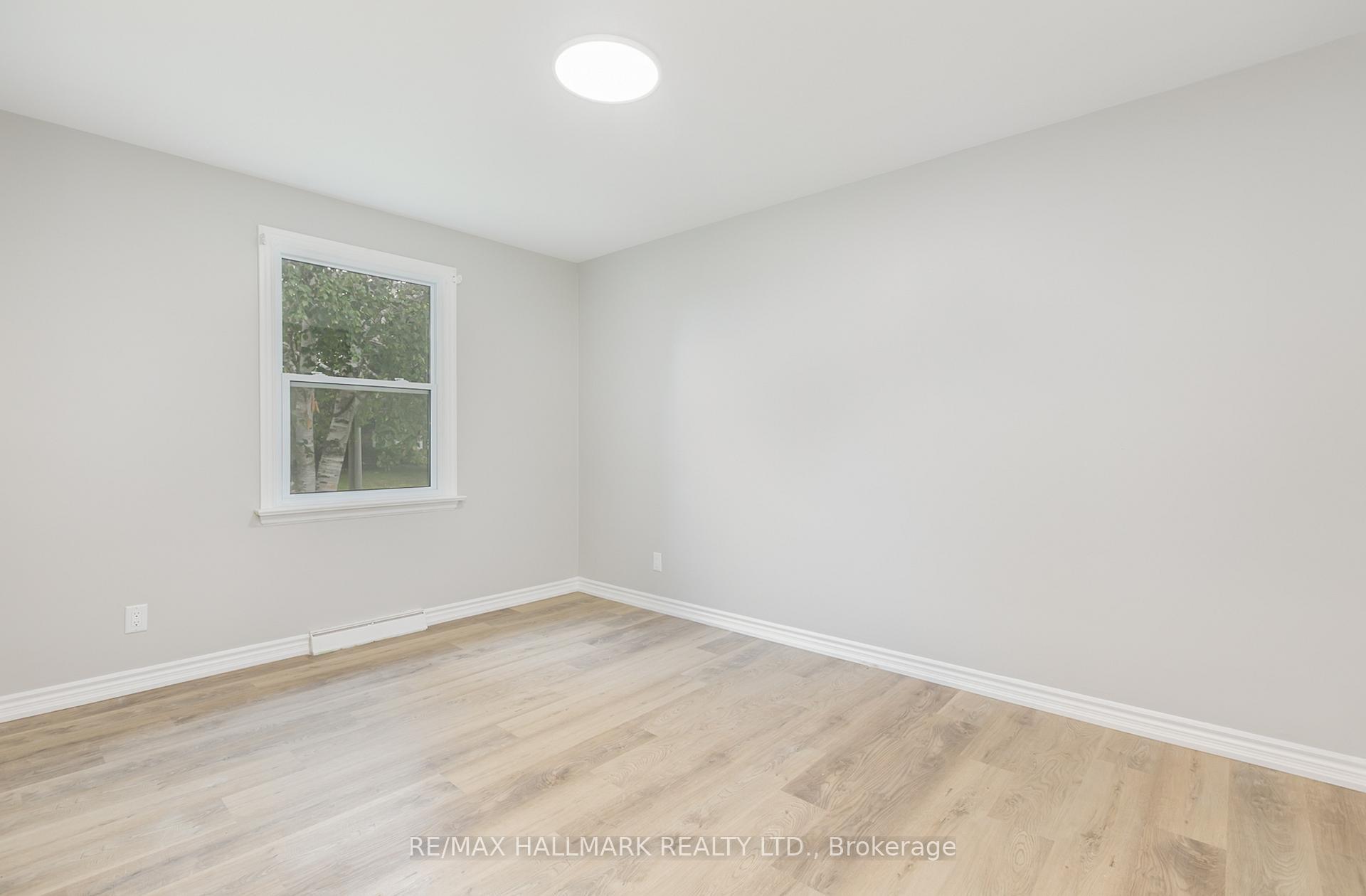 Photo 14 of Unit Upper, 201 High Street, Whitby, Downtown Whitby — HOMEH