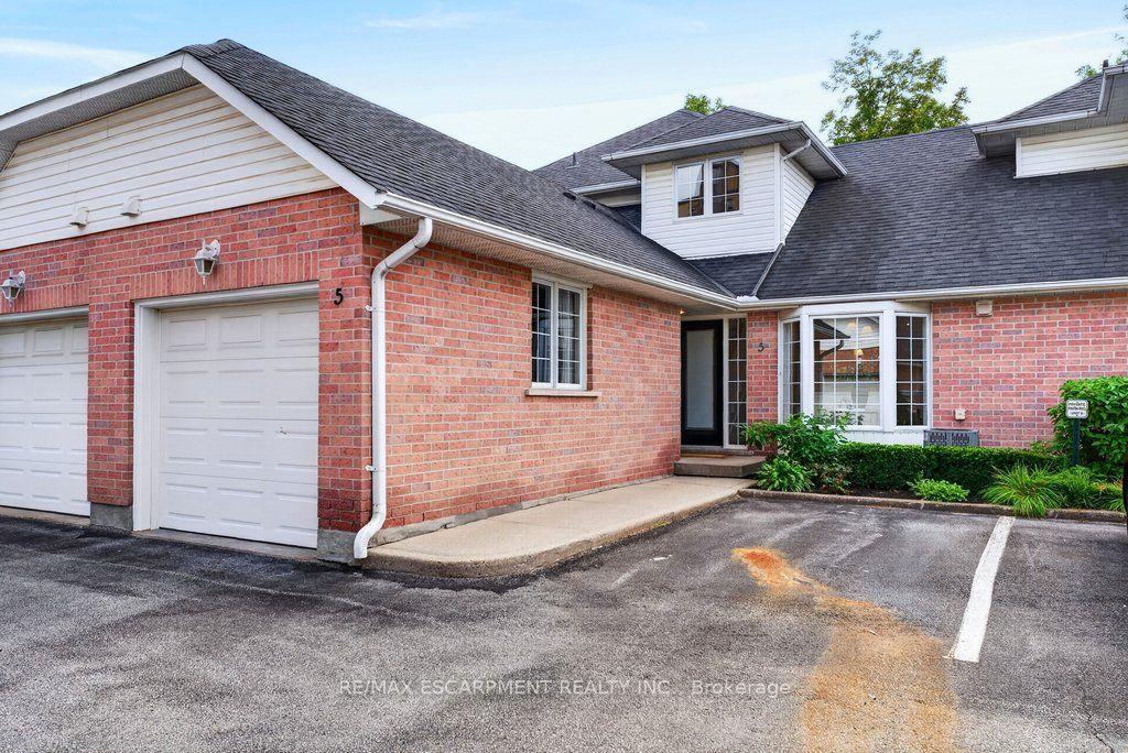 Front of Unit 5, 2435 Woodward Avenue