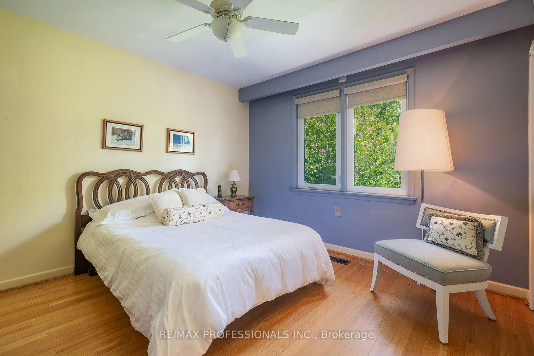 Photo 17 of 17 Clearside Place, Etobicoke, Markland Wood — HOMEH