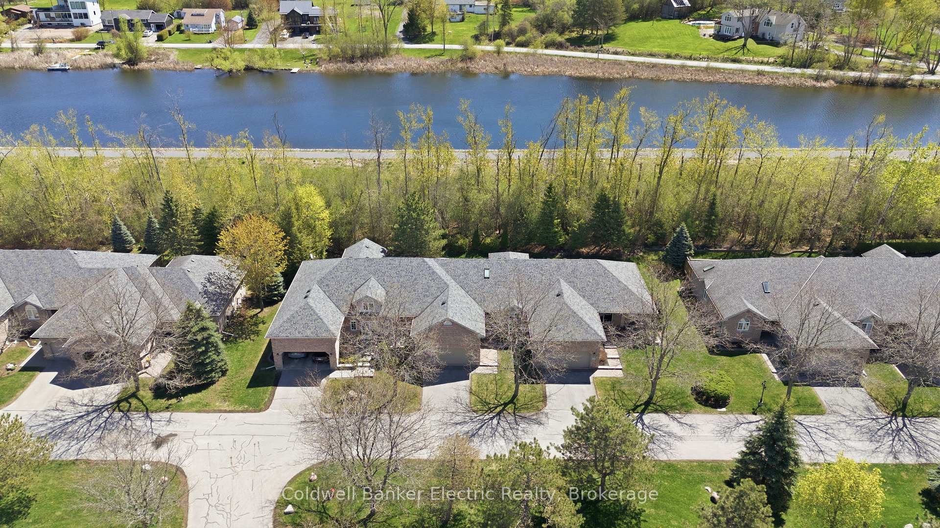 Photo 2 of Unit 40, 300 Franmor Drive, Peterborough, Ashburnham Ward 4 — HOMEH