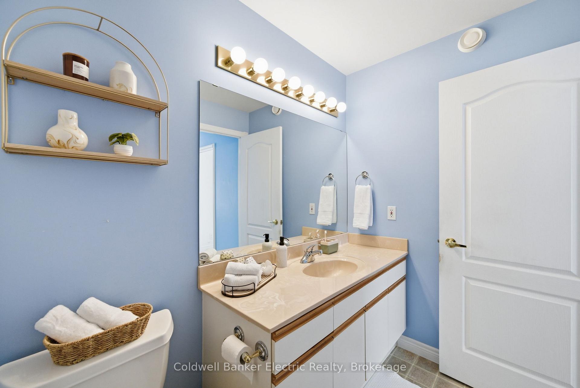 Photo 16 of Unit 40, 300 Franmor Drive, Peterborough, Ashburnham Ward 4 — HOMEH