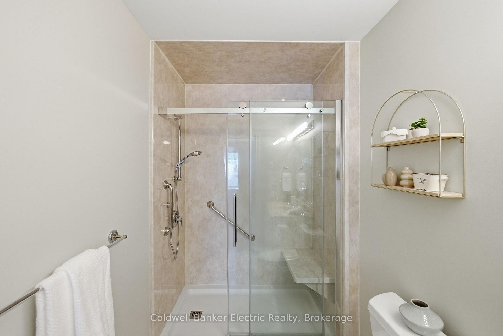 Photo 24 of Unit 40, 300 Franmor Drive, Peterborough, Ashburnham Ward 4 — HOMEH