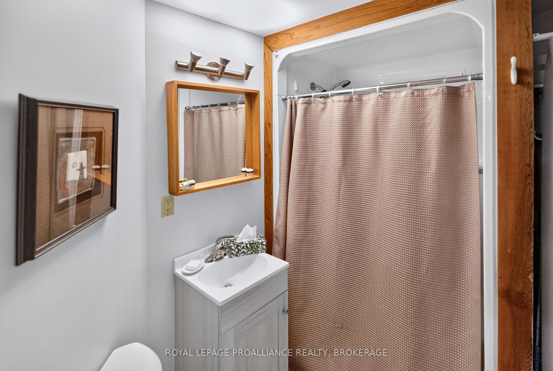 Photo 35 of 35B Whippoorwill Lane, Frontenac, Frontenac South — HOMEH