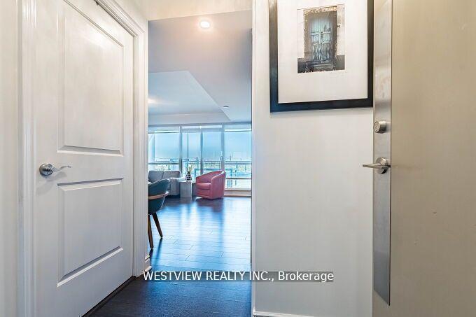 Photo 3 of Unit 405, 16 Brookers Lane, Etobicoke, Mimico — HOMEH