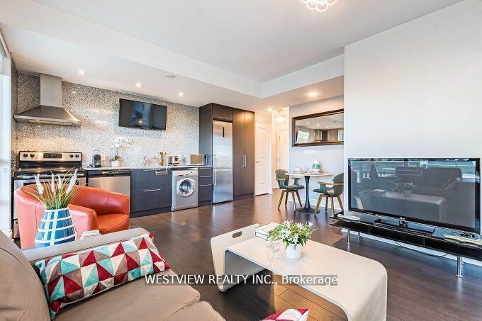 Photo 4 of Unit 405, 16 Brookers Lane, Etobicoke, Mimico — HOMEH