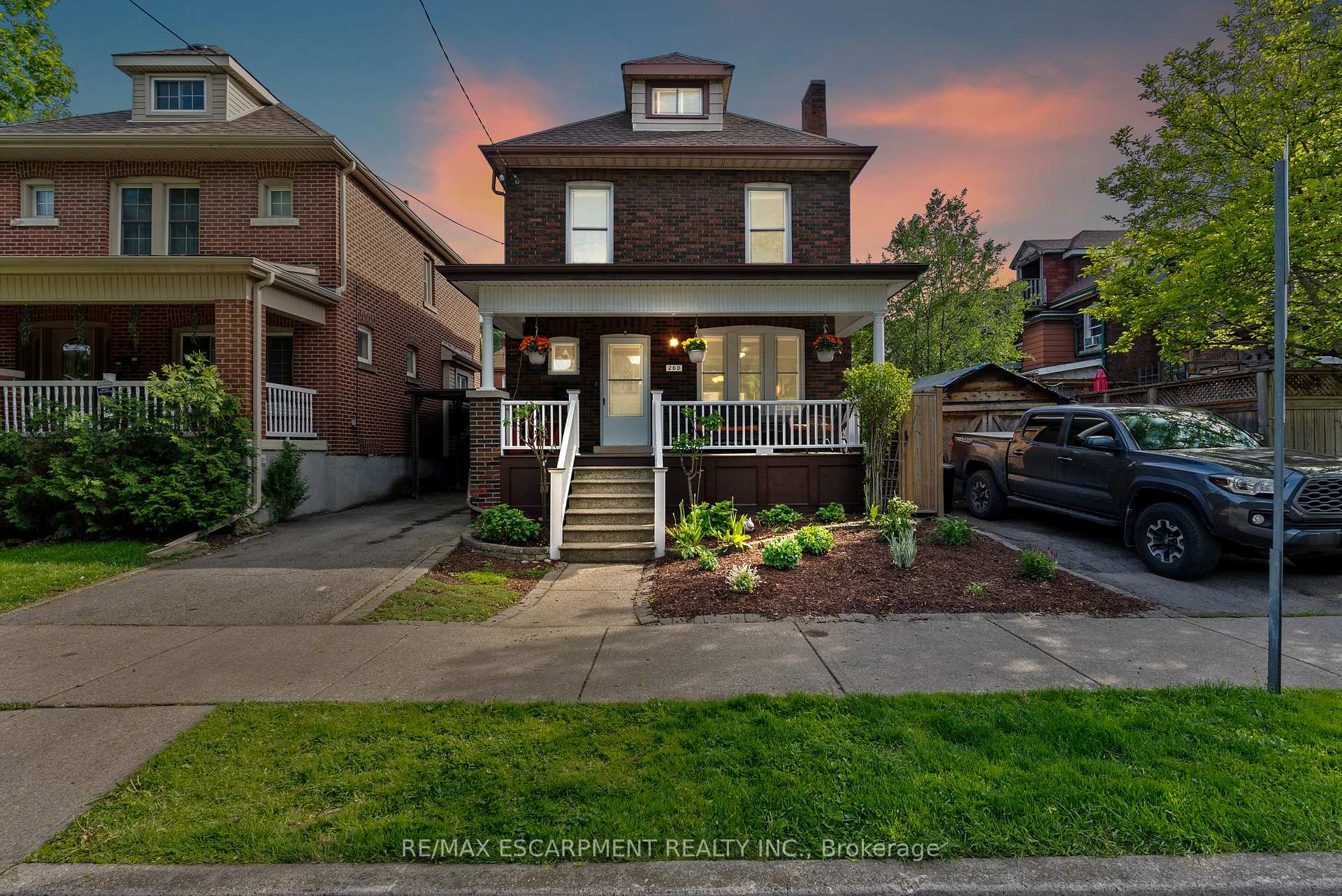 Photo 2 of 260 Stinson Crescent, Hamilton, St. Clair — HOMEH