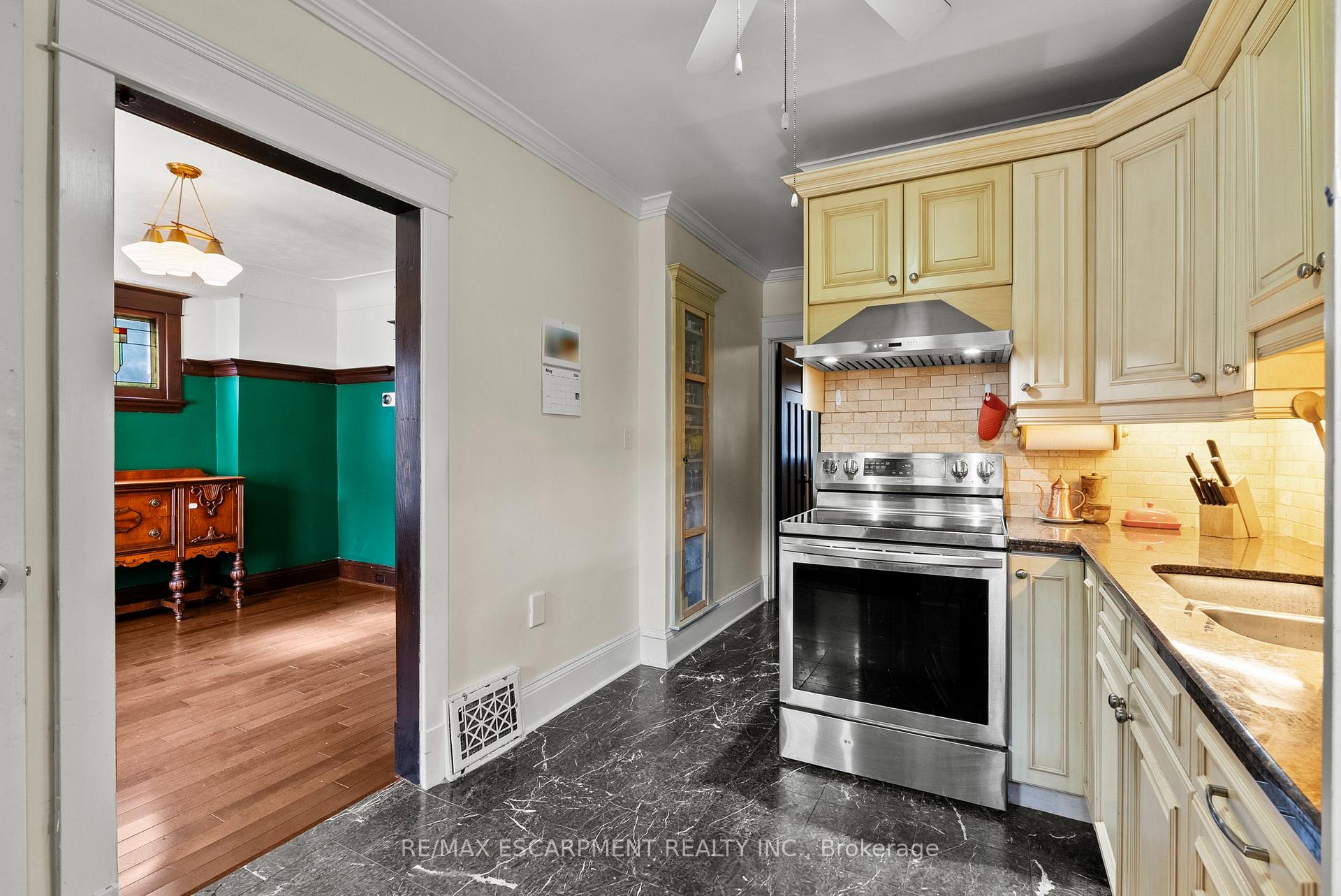 Photo 16 of 260 Stinson Crescent, Hamilton, St. Clair — HOMEH