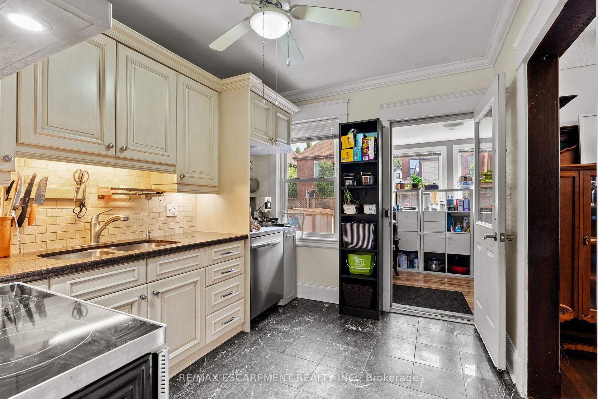 Photo 17 of 260 Stinson Crescent, Hamilton, St. Clair — HOMEH