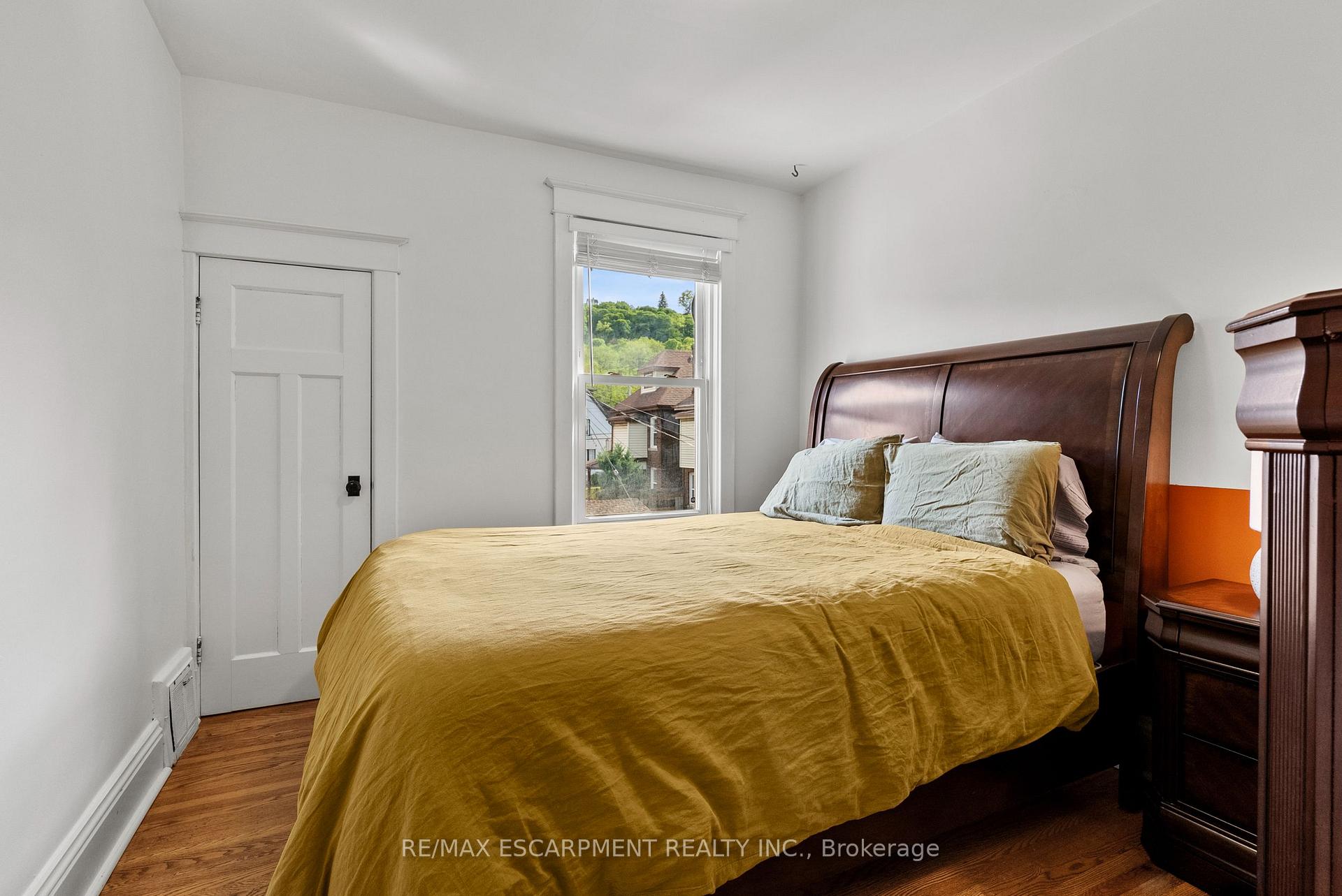 Photo 21 of 260 Stinson Crescent, Hamilton, St. Clair — HOMEH
