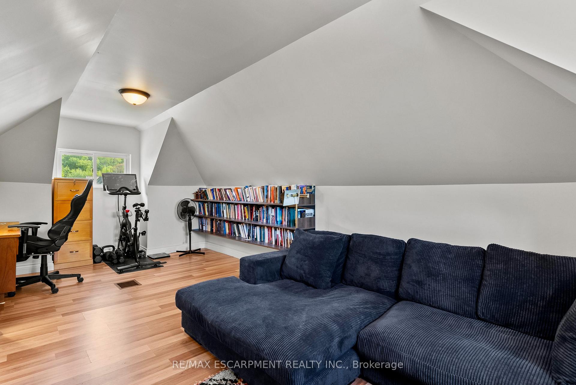 Photo 28 of 260 Stinson Crescent, Hamilton, St. Clair — HOMEH