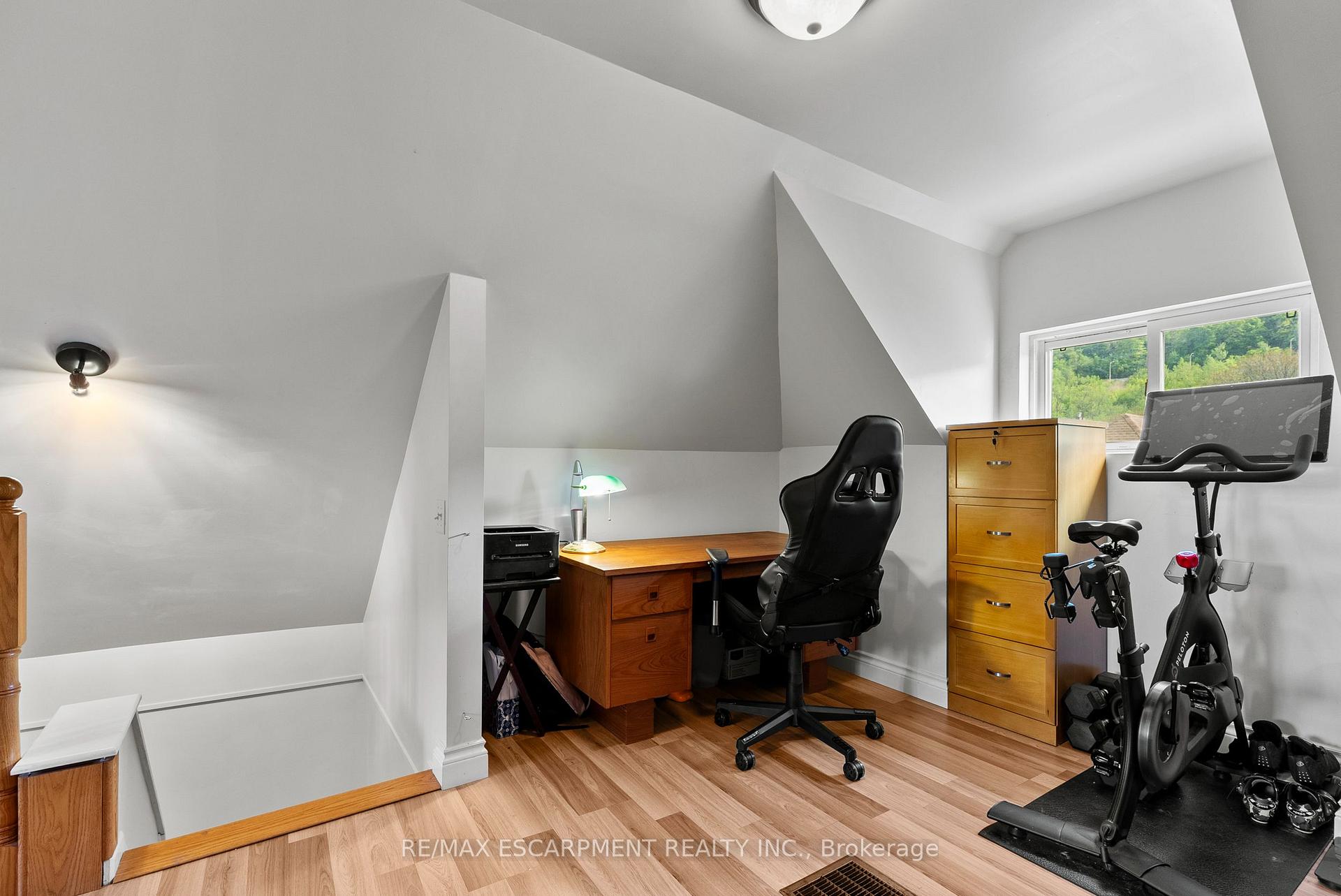 Photo 29 of 260 Stinson Crescent, Hamilton, St. Clair — HOMEH