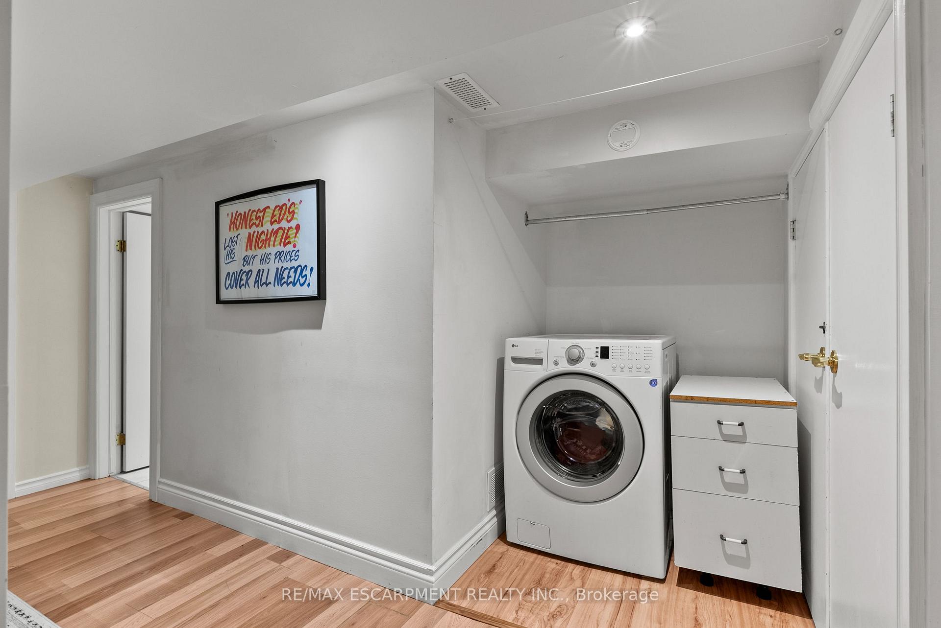 Photo 37 of 260 Stinson Crescent, Hamilton, St. Clair — HOMEH
