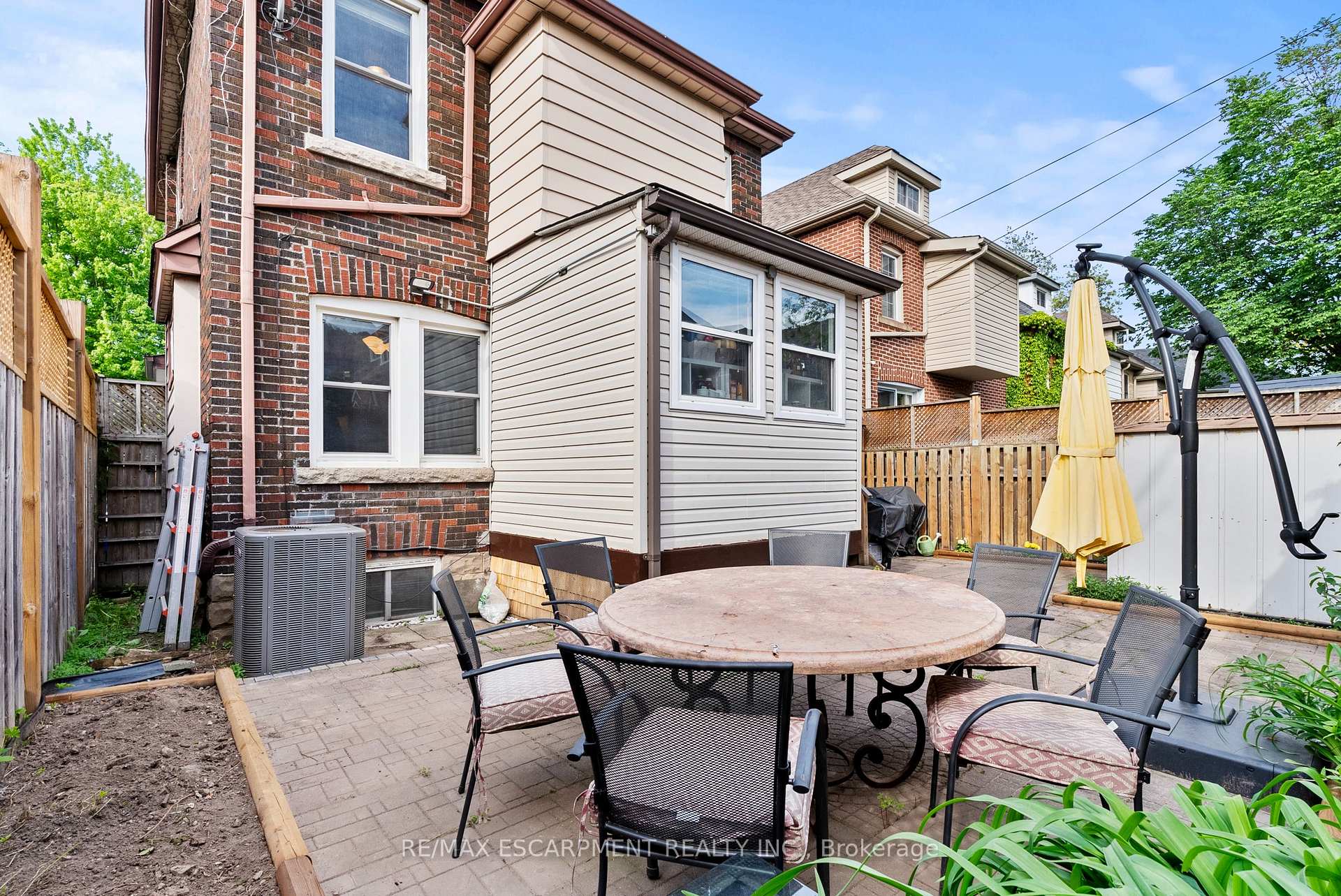 Photo 39 of 260 Stinson Crescent, Hamilton, St. Clair — HOMEH